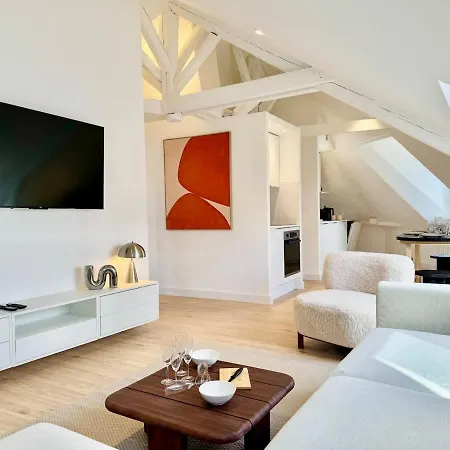Bright Heaven Coeur De Reims